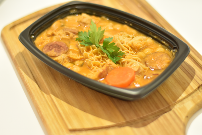 Hachinosu (beef's second stomach) stewed in tomato sauce.